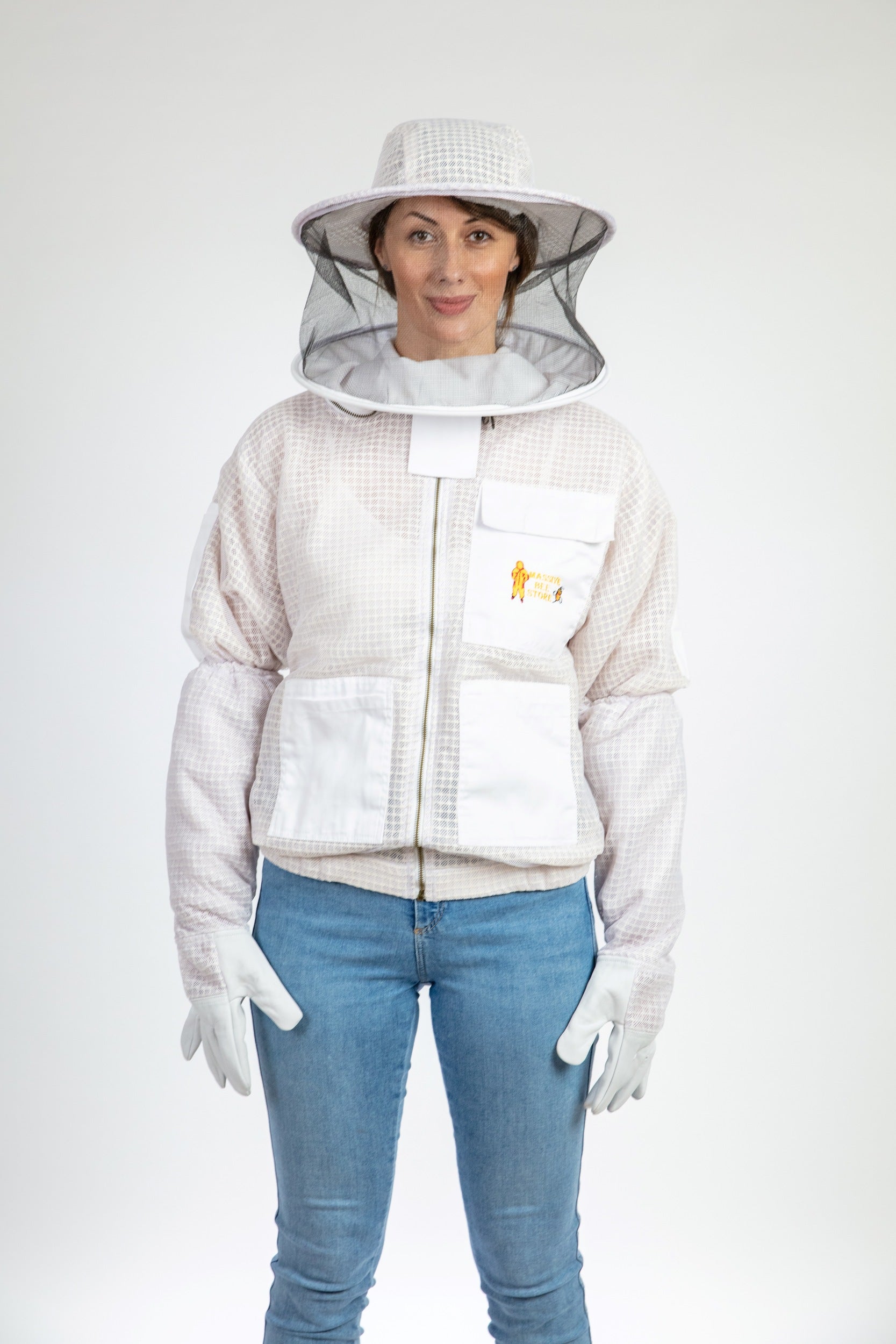 White Beekeeping Ventilated Jacket with Round Veil