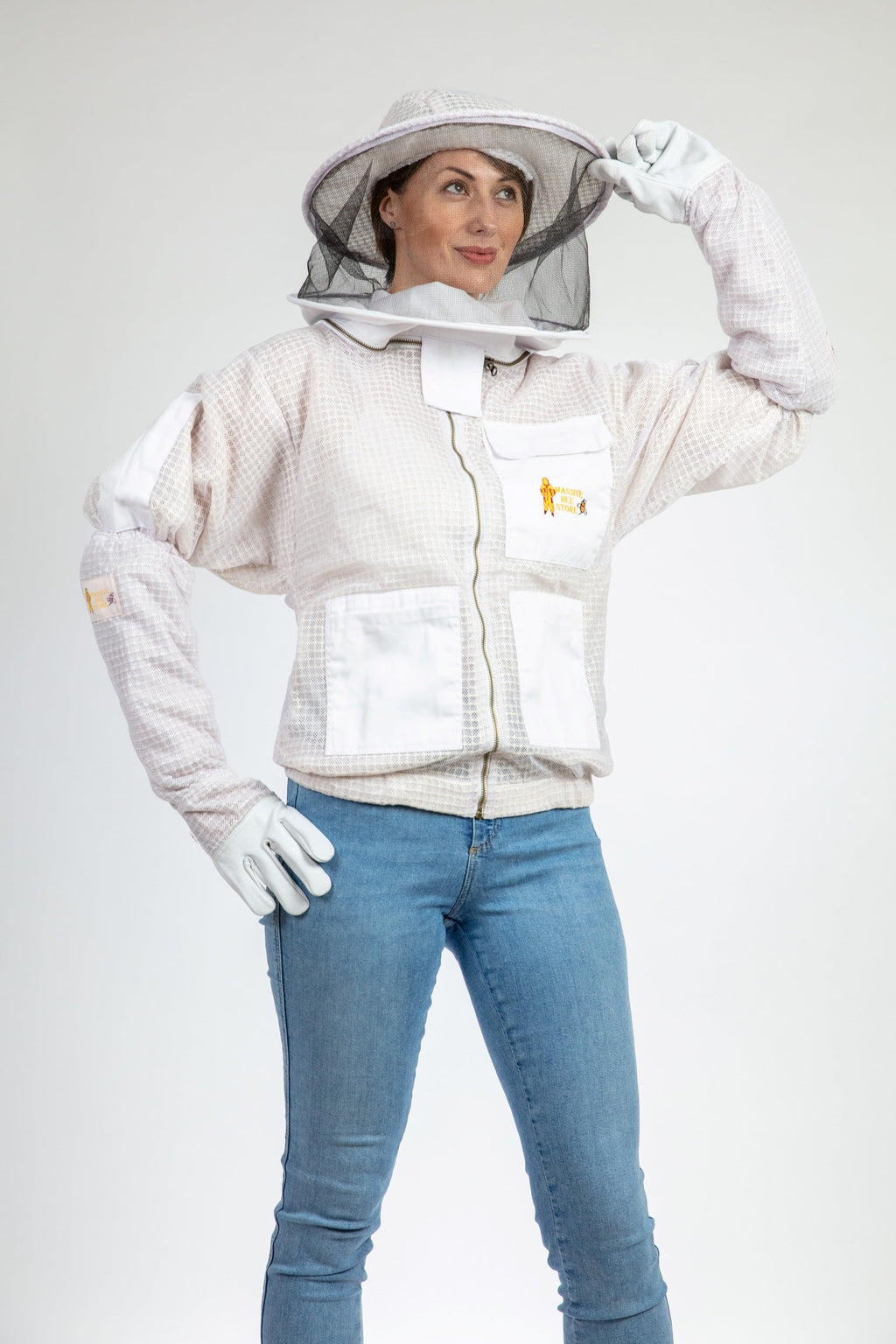 White Beekeeping Ventilated Jacket with Round Veil