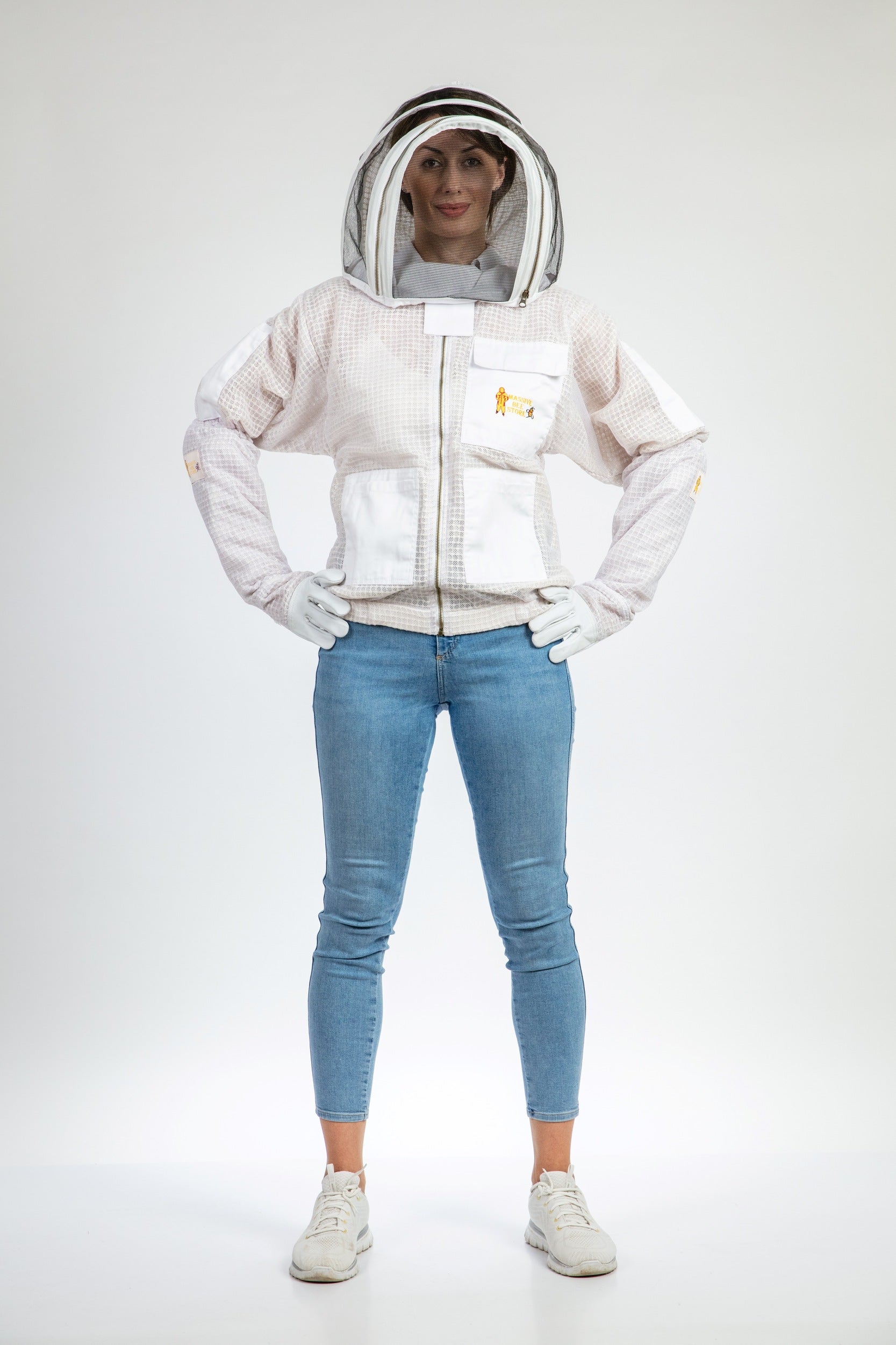 White Beekeeping Ventilated Jacket with Fencing Veil