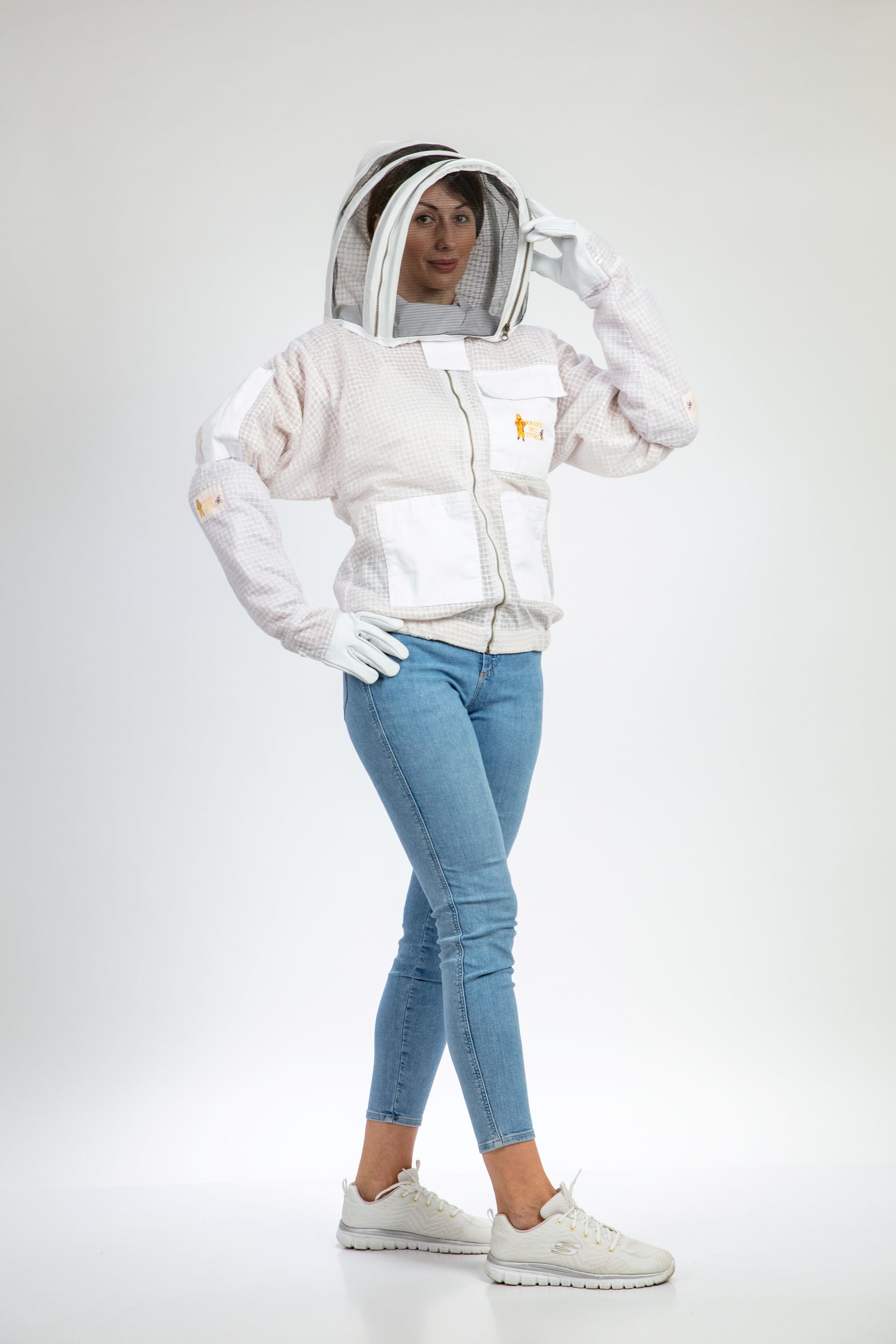 White Beekeeping Ventilated Jacket with Fencing Veil