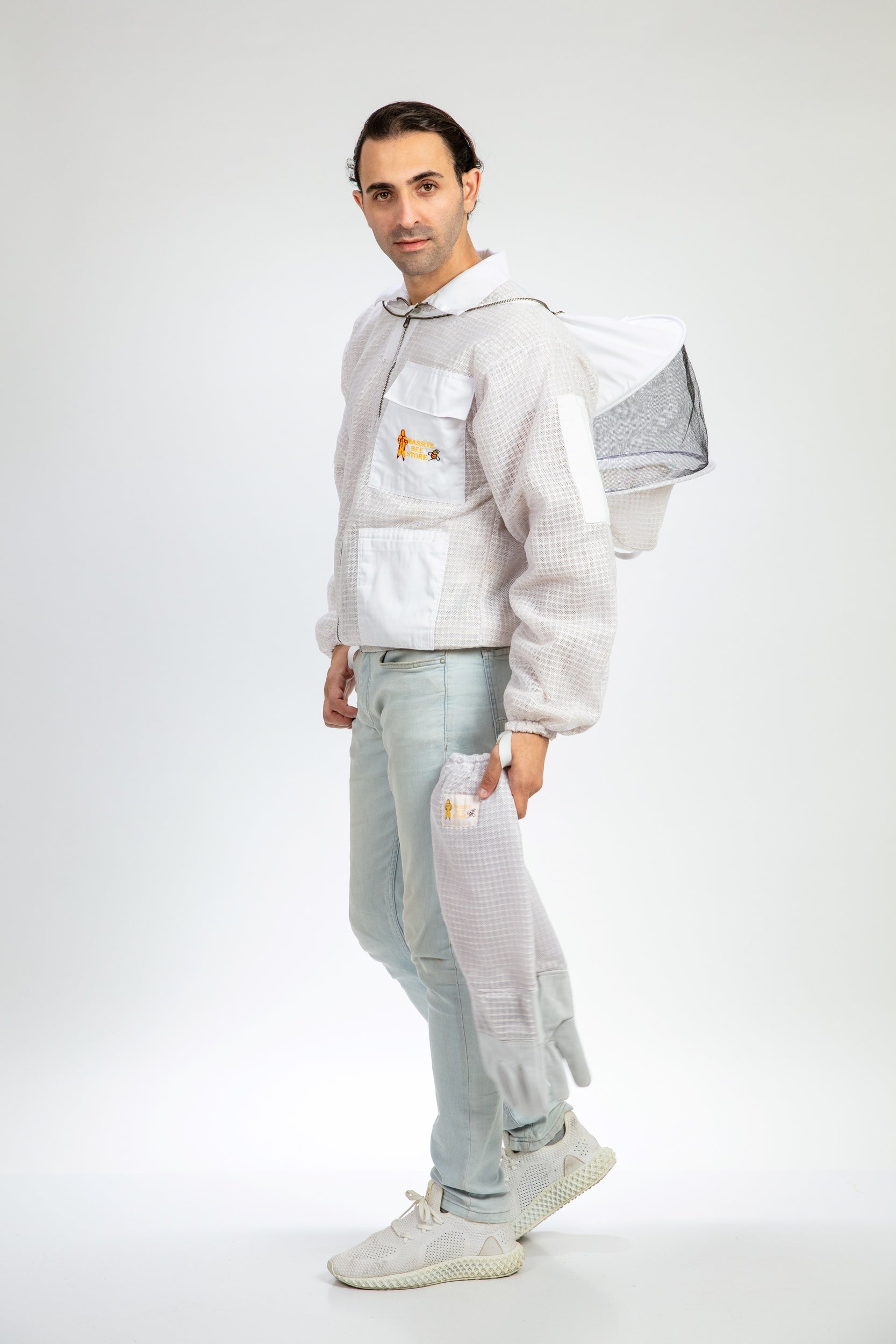 White Beekeeping Ventilated Jacket with Round Veil