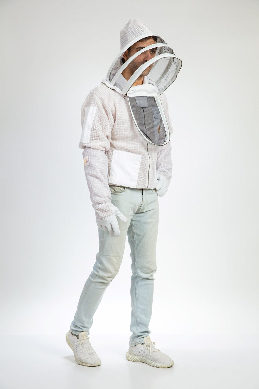 White Beekeeping Ventilated Jacket with Fencing Veil